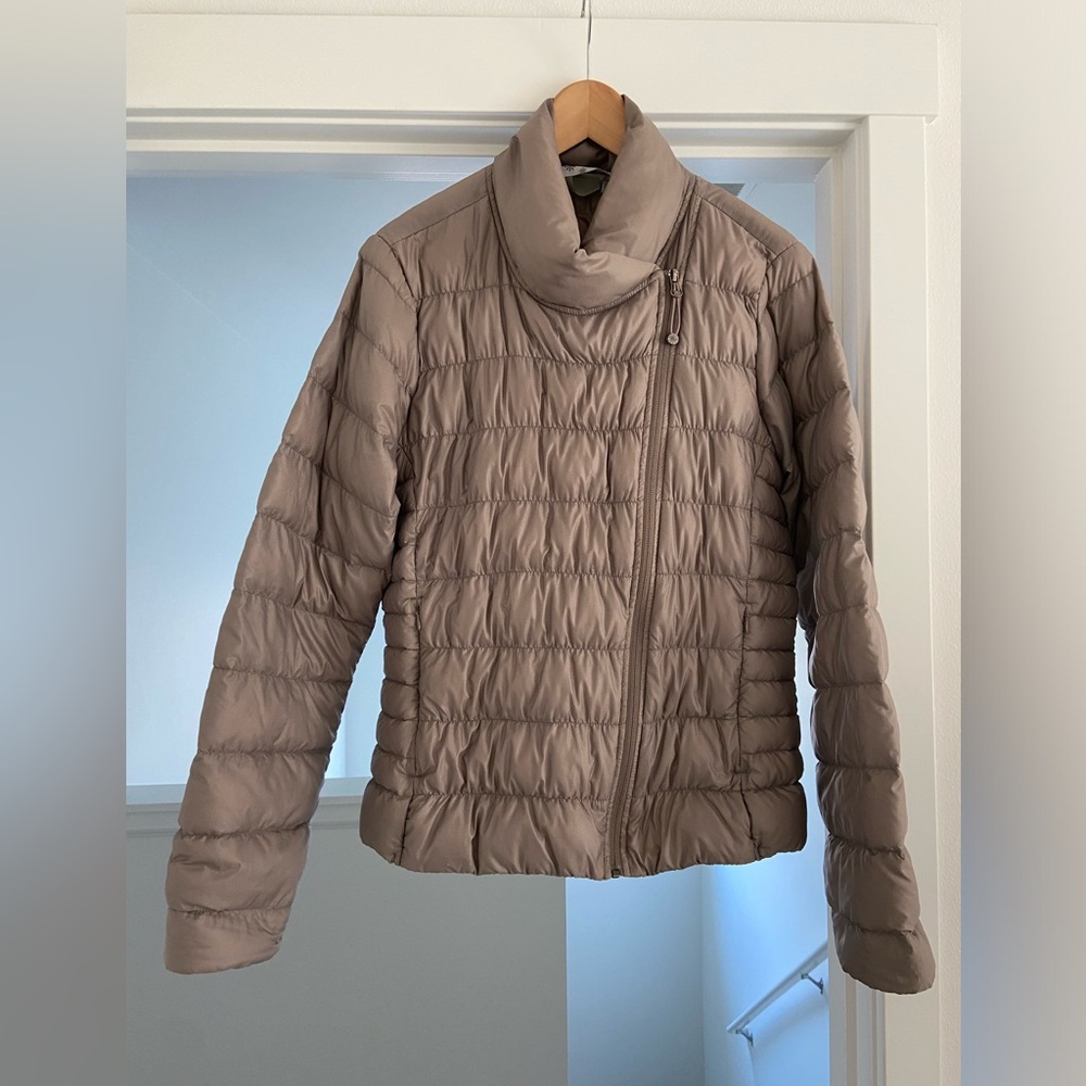 Athleta Puffer Coat - L